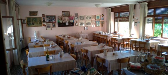 25 rooms House in Lama Mocogno, Italy No. 222585 32