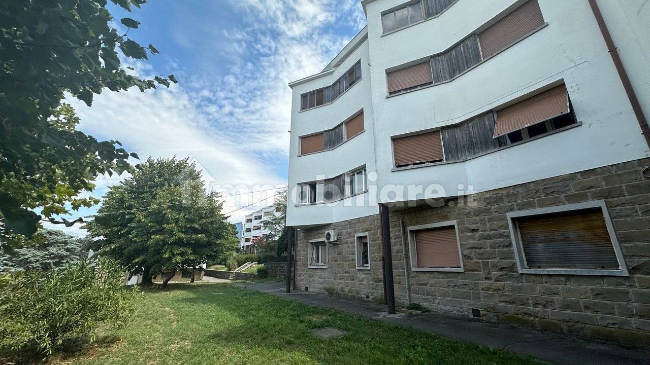 2 bedrooms Apartment in Trieste, Italy No. 285338