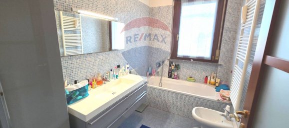 3 rooms Apartment in Pioltello, Italy No. 218840 31