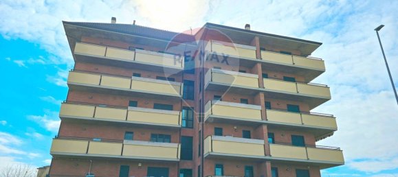 3 rooms Apartment in Pioltello, Italy No. 218840 8