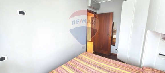 3 rooms Apartment in Pioltello, Italy No. 218840 30