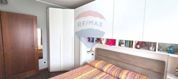 3 rooms Apartment in Pioltello, Italy No. 218840 29