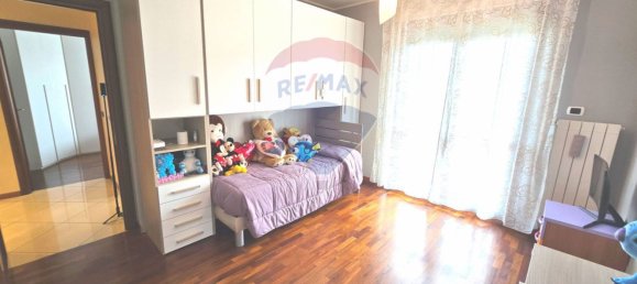 3 rooms Apartment in Pioltello, Italy No. 218840 35