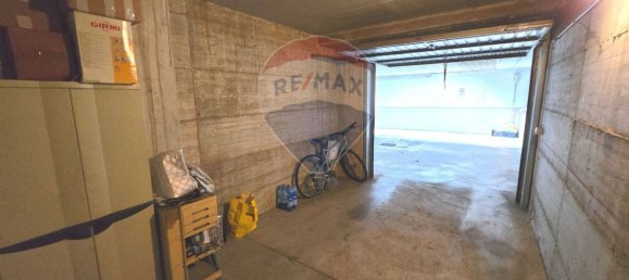 3 rooms Apartment in Pioltello, Italy No. 218840 5