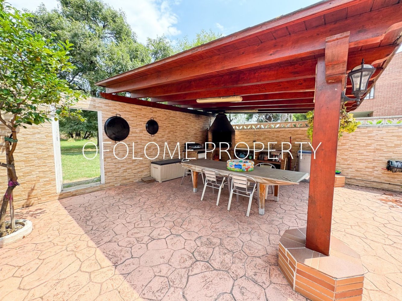 4 bedrooms House in Santa Perpetua De Mogoda, Spain No. 184029