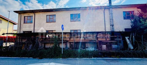 5 bedrooms House in Torbole Casaglia, Italy No. 95501 4