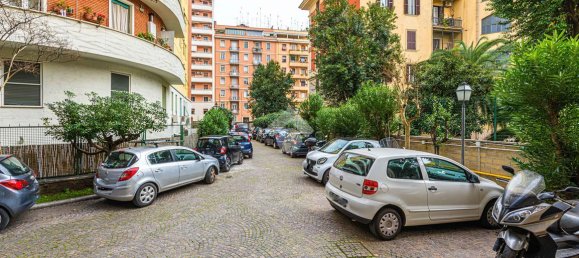 2 rooms Apartment in Rome, Italy No. 7335 19