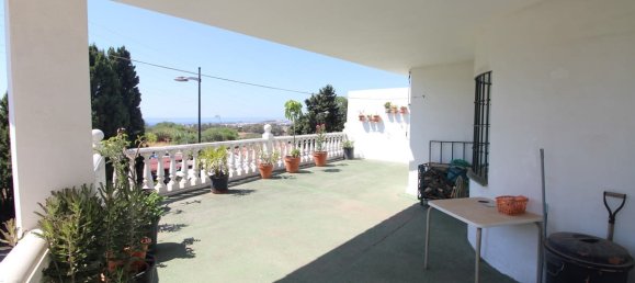 4 bedrooms Villa in Marbella, Spain No. 119842 4
