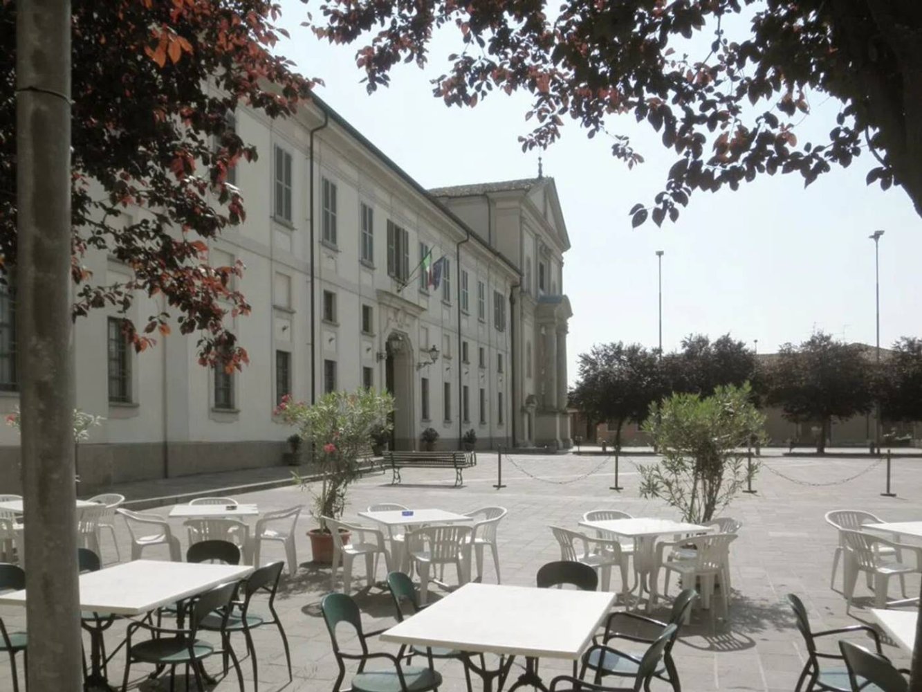 5 chambres Appartement à Brembio, Italy No. 385287