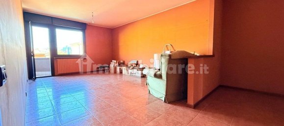 3 bedrooms Apartment in Sassuolo, Italy No. 333374 7