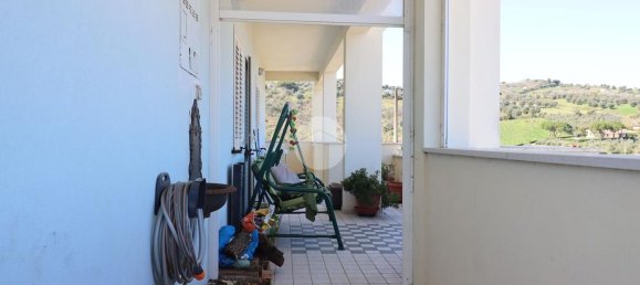 Apartamento de 6 habitaciónes en Giulianova, Italy No. 116691 20