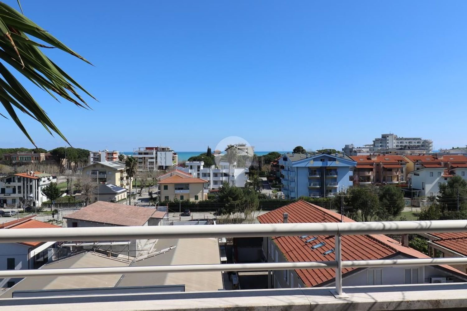 Apartamento de 6 habitaciónes en Giulianova, Italy No. 116691