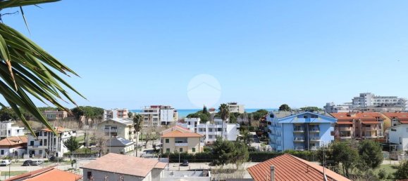 Apartamento de 6 habitaciónes en Giulianova, Italy No. 116691 33