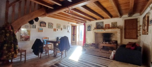 3 bedrooms House in Tusson, France No. 95946 3