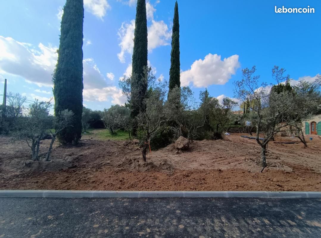 726m² Land in Lorgues, France No. 278658