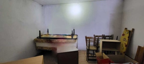 Дом с 4 комнатами в Николози, Италия № 259693 7