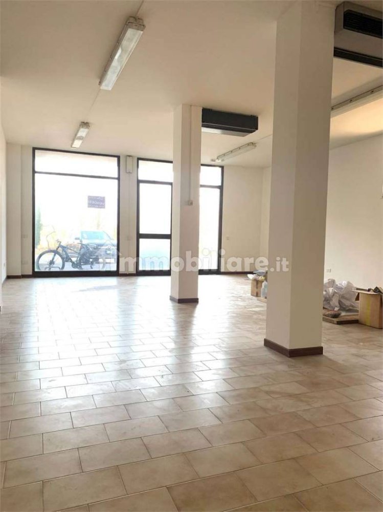 Imóvel comercial de 2 divisões em Carpi, Italy N.º 113783