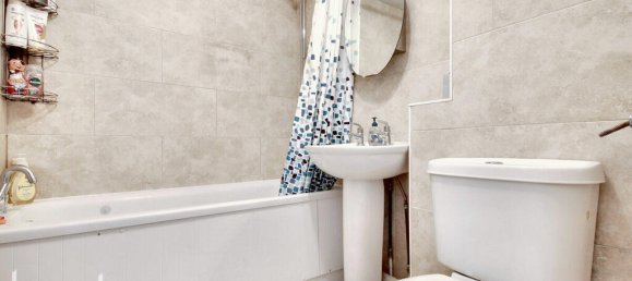 3 bedrooms Townhouse in Hayes, United Kingdom No. 5074 16