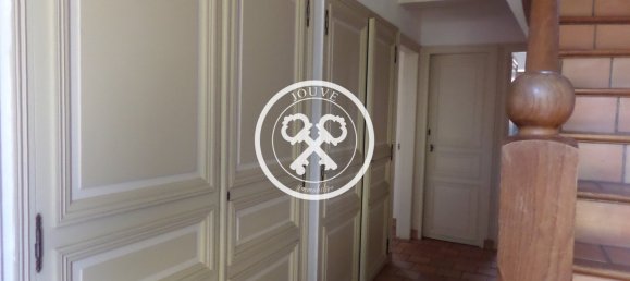 Casa de 6 dormitorios en Savieres, France No. 86232 5