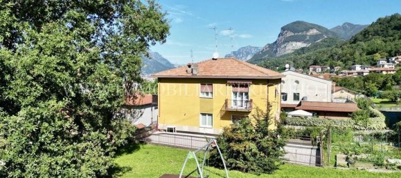 Apartamento de 2 dormitorios en Calolziocorte, Italy No. 360806 3