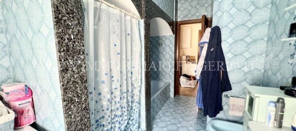 Apartamento de 2 dormitorios en Calolziocorte, Italy No. 360806 23