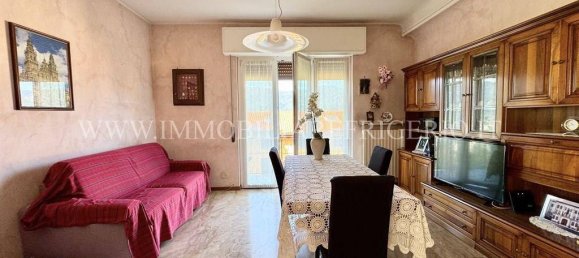 Apartamento de 2 dormitorios en Calolziocorte, Italy No. 360806 4