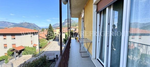 Apartamento de 2 dormitorios en Calolziocorte, Italy No. 360806 8