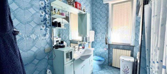 Apartamento de 2 dormitorios en Calolziocorte, Italy No. 360806 22