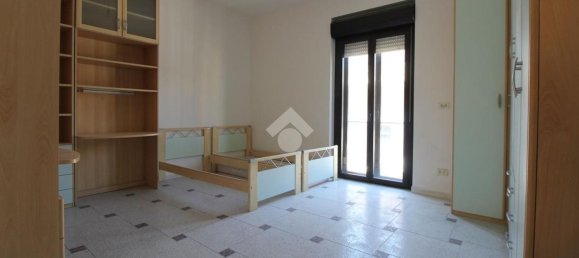 4 Schlafzimmer Wohnung in Villa San Giovanni, Italy, Nr. 315609 13