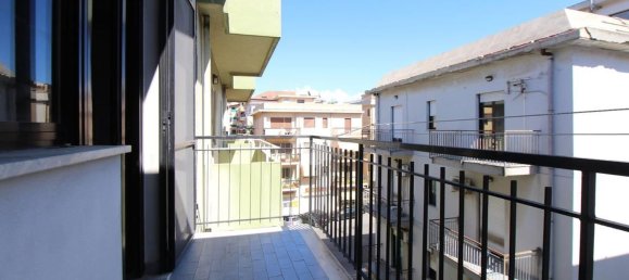 4 Schlafzimmer Wohnung in Villa San Giovanni, Italy, Nr. 315609 28