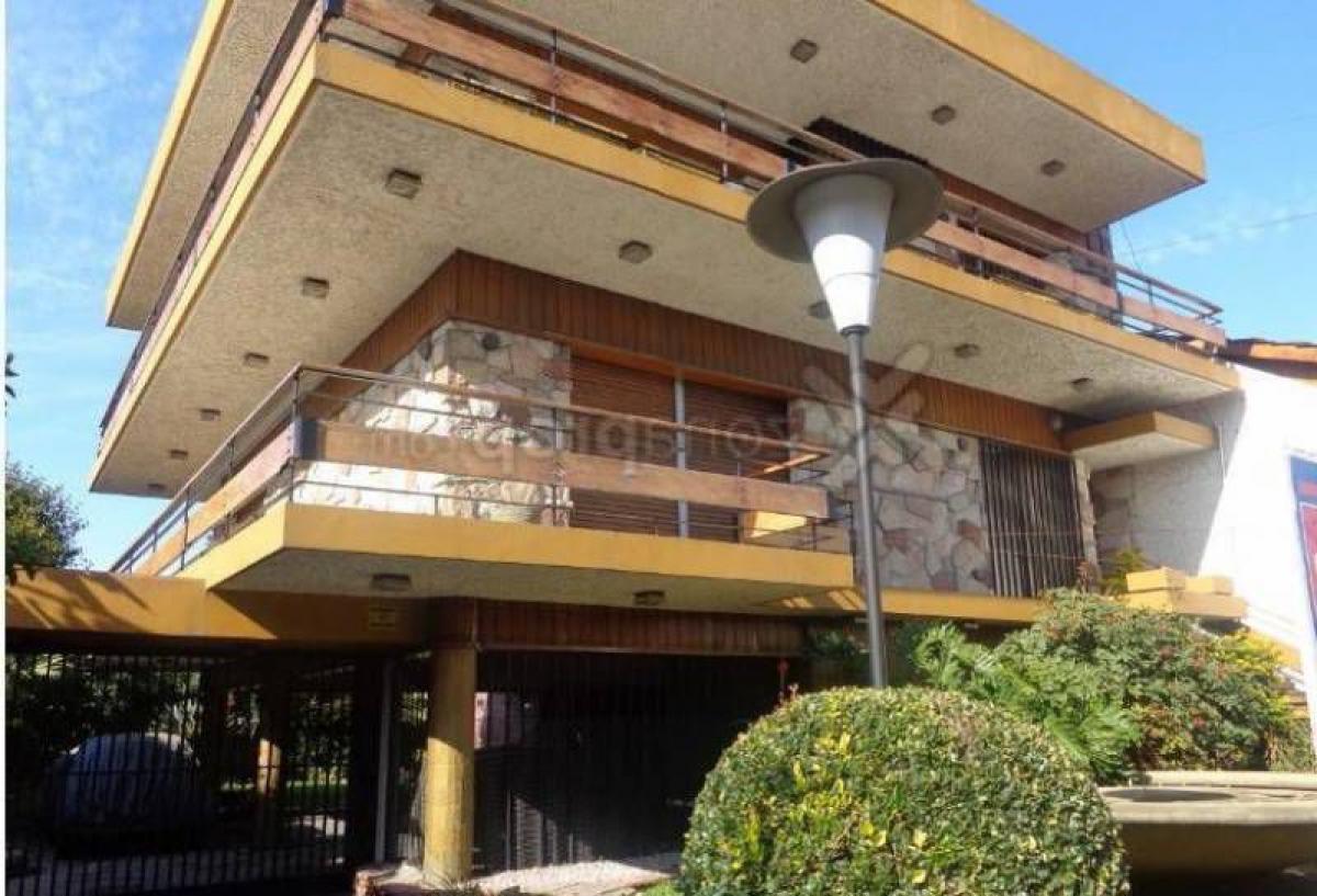 3 bedrooms House in Bermudez, Argentina No. 54207