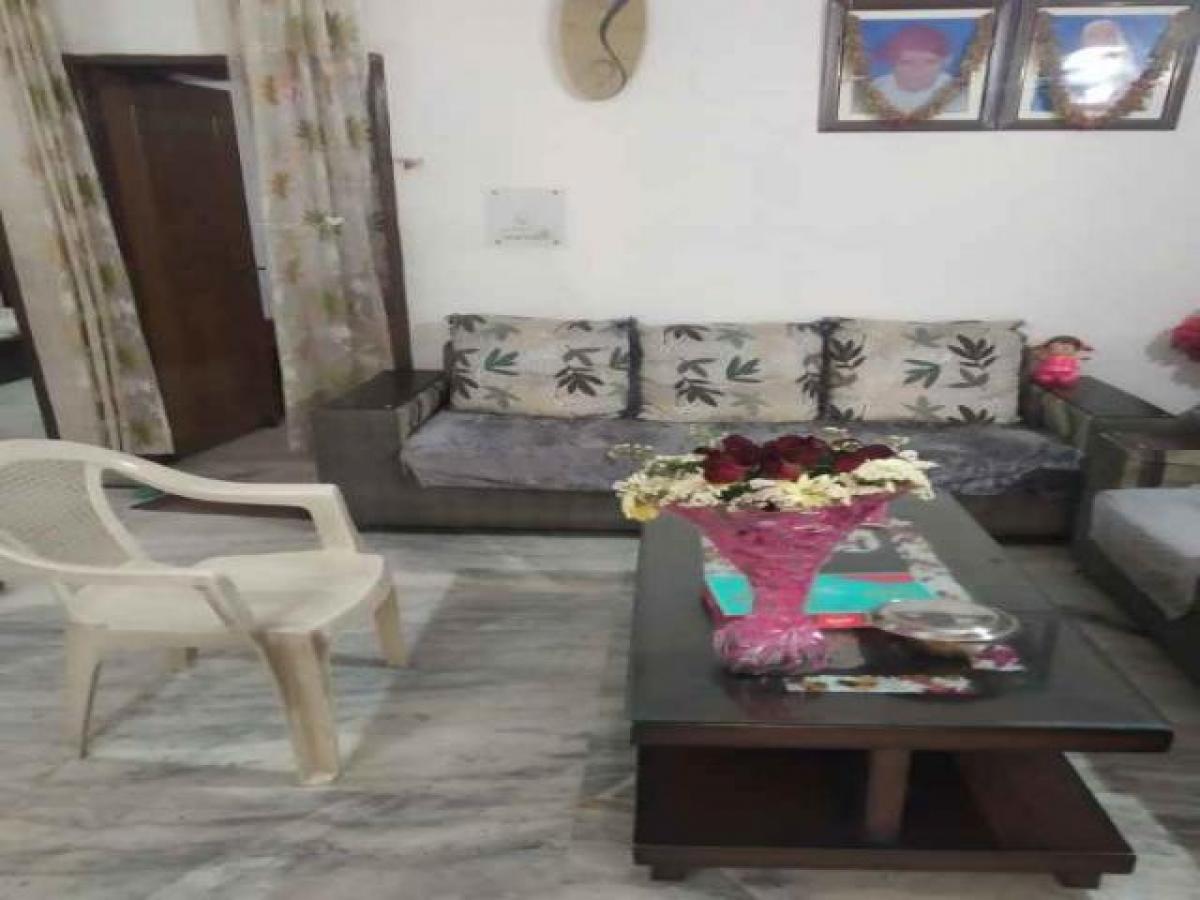 4 bedrooms House in Faridabad, India No. 12029