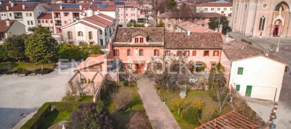 3 bedrooms Villa in Santa Lucia di Piave, Italy No. 129994 4