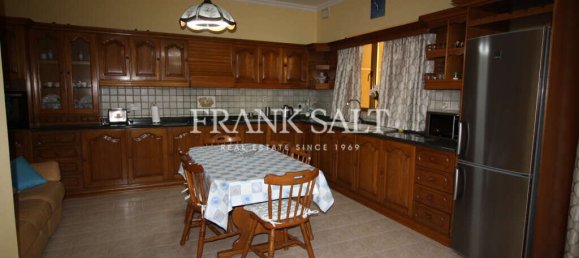 3 غرف نوم منزل في Fgura, Malta رقم 6365 3