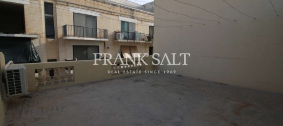 3 غرف نوم منزل في Fgura, Malta رقم 6365 21