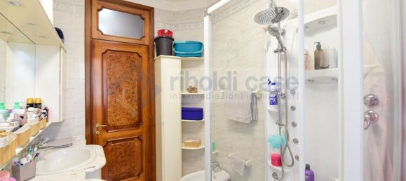 Apartamento de 3 divisões em Mariano Comense, Italy N.º 286291 27