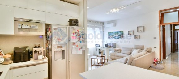 Apartamento de 3 divisões em Mariano Comense, Italy N.º 286291 5