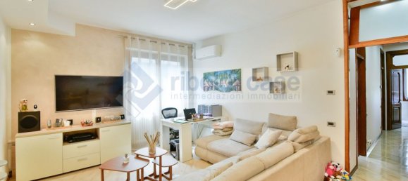 Apartamento de 3 divisões em Mariano Comense, Italy N.º 286291 4