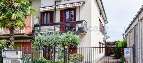 Apartamento de 3 divisões em Mariano Comense, Italy N.º 286291 21