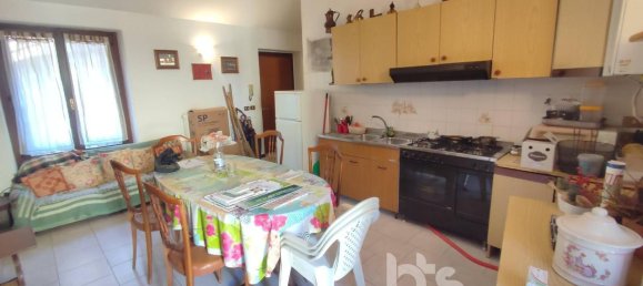 4 rooms Apartment in Adrara San Rocco, Italy No. 108500 6