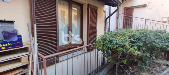 4 rooms Apartment in Adrara San Rocco, Italy No. 108500 4