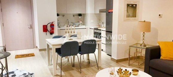 1 bedroom Apartment in Abu Dhabi, UAE No. 102542 2