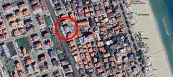 Дуплекс с 6 комнатами в Торторето, Италия № 41896 3