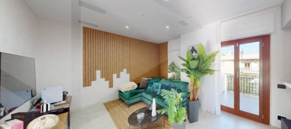 3-Zimmer Wohnung in Casoria, Italy, Nr. 25400 8