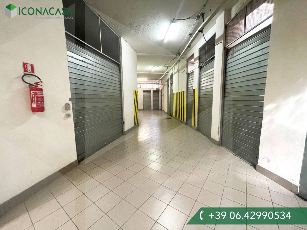 7m² Garage in Rome, Italy No. 31473