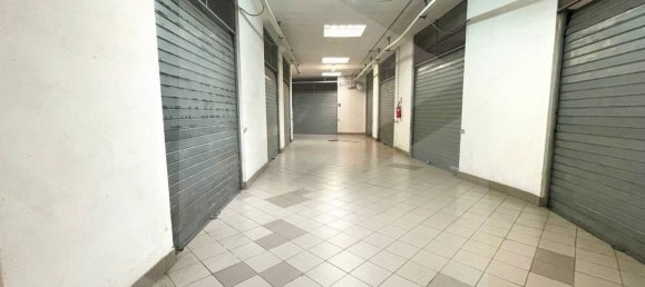 7m² Garage in Rome, Italy No. 31473 2