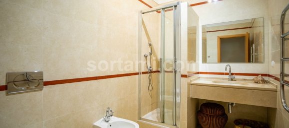 4 Schlafzimmer Haus in Quarteira, Portugal, Nr. 128098 12