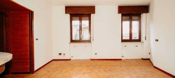3 bedrooms Apartment in Dorno, Italy No. 374316 2