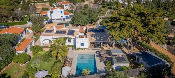 4 bedrooms Villa in Lagoa, Portugal No. 7575 2