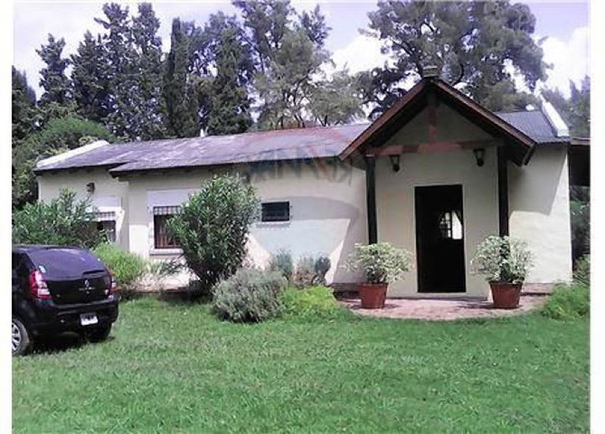 3 bedrooms Farm in Pilar, Argentina No. 49194